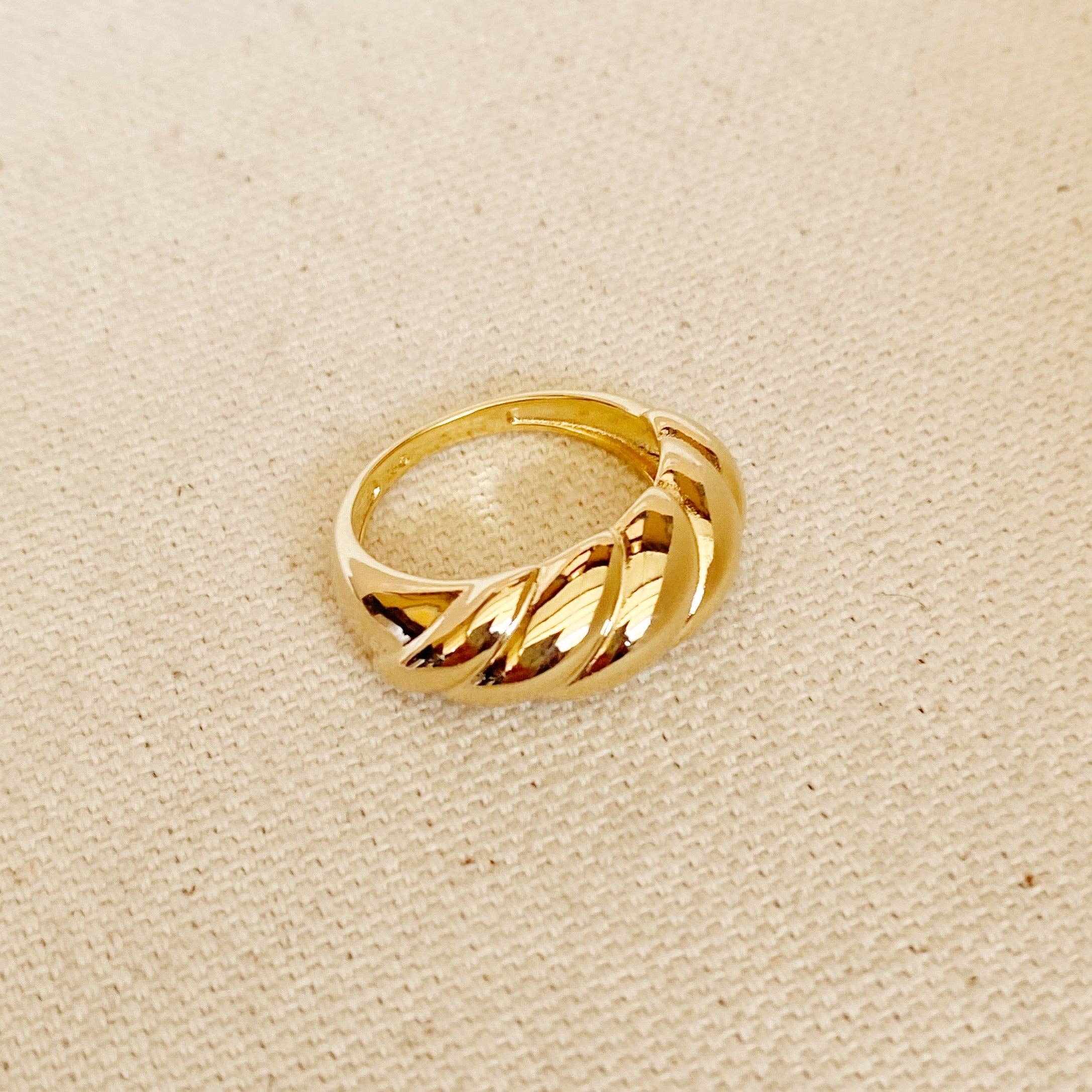 Croissant Ring