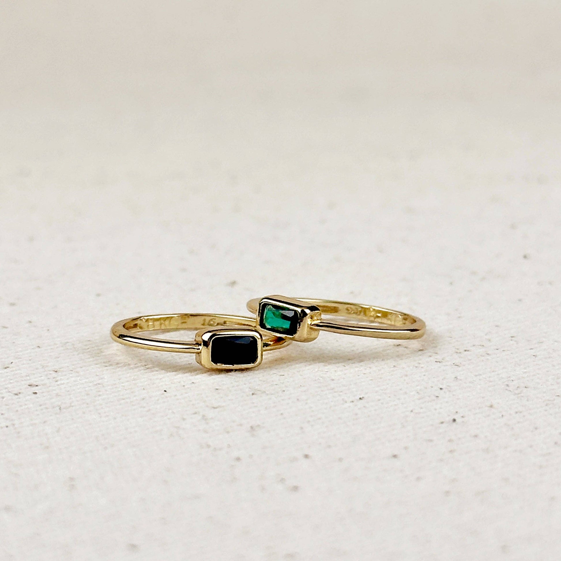 Gold Emerald Stone Ring