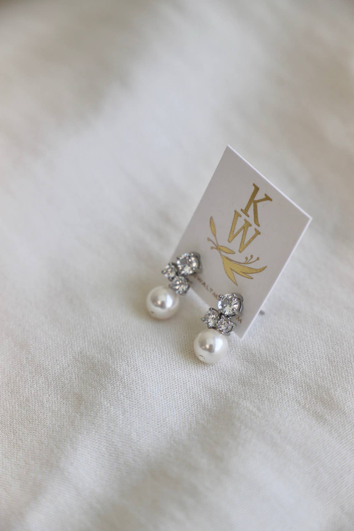 Dahlia Pearl Gold Studs