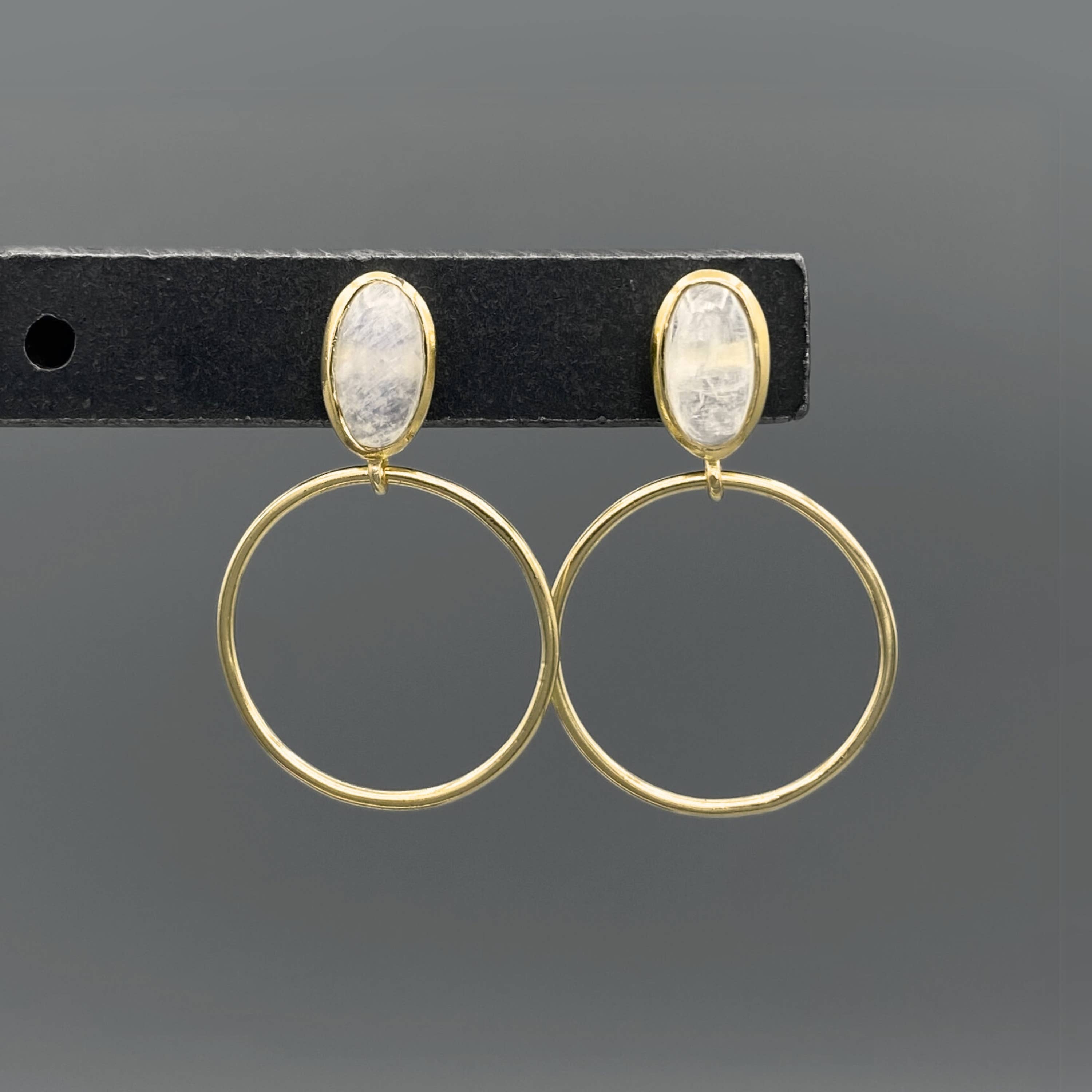 Oval Moonstone Earrins