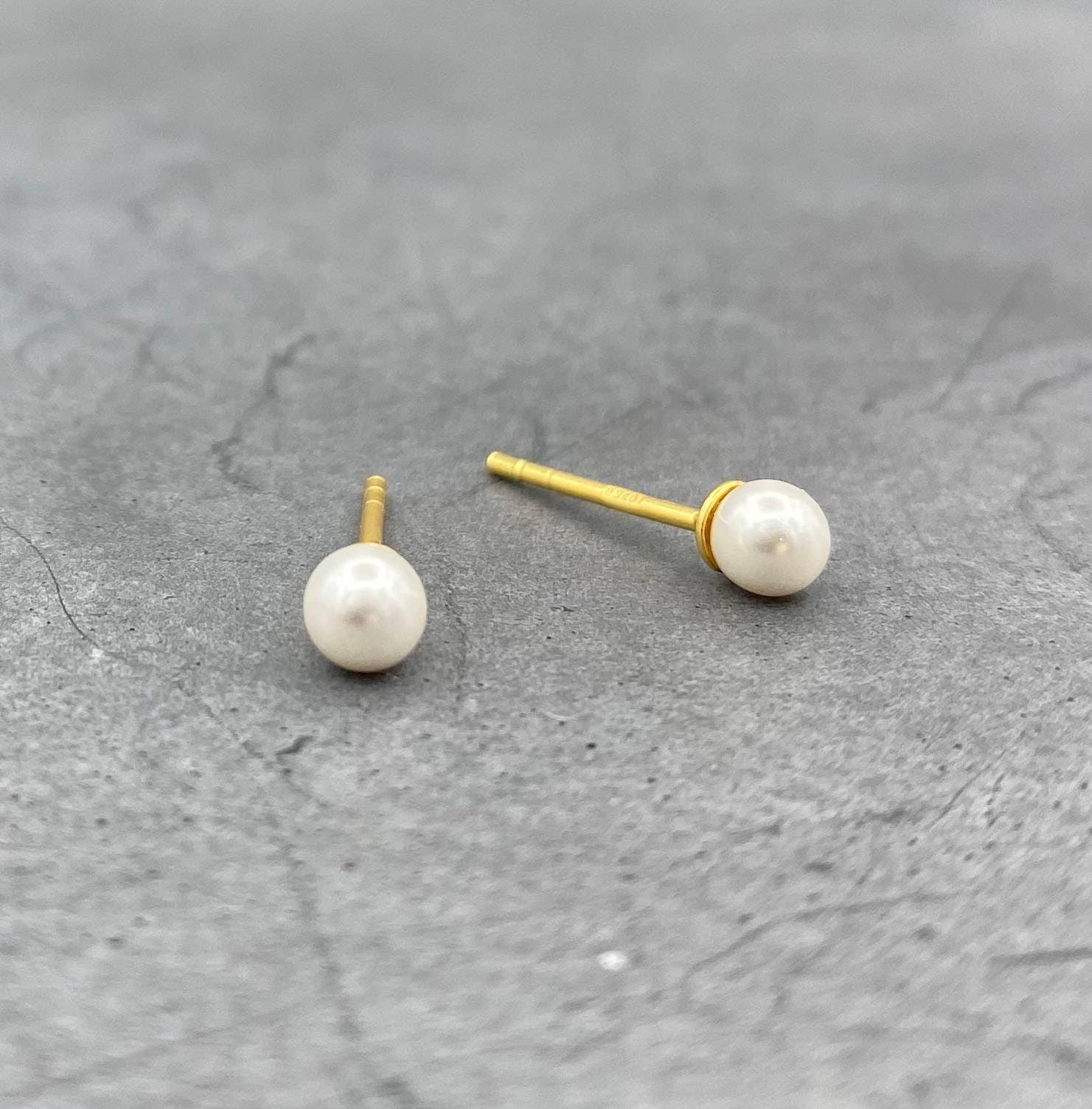 Freshwater Pearl Studs