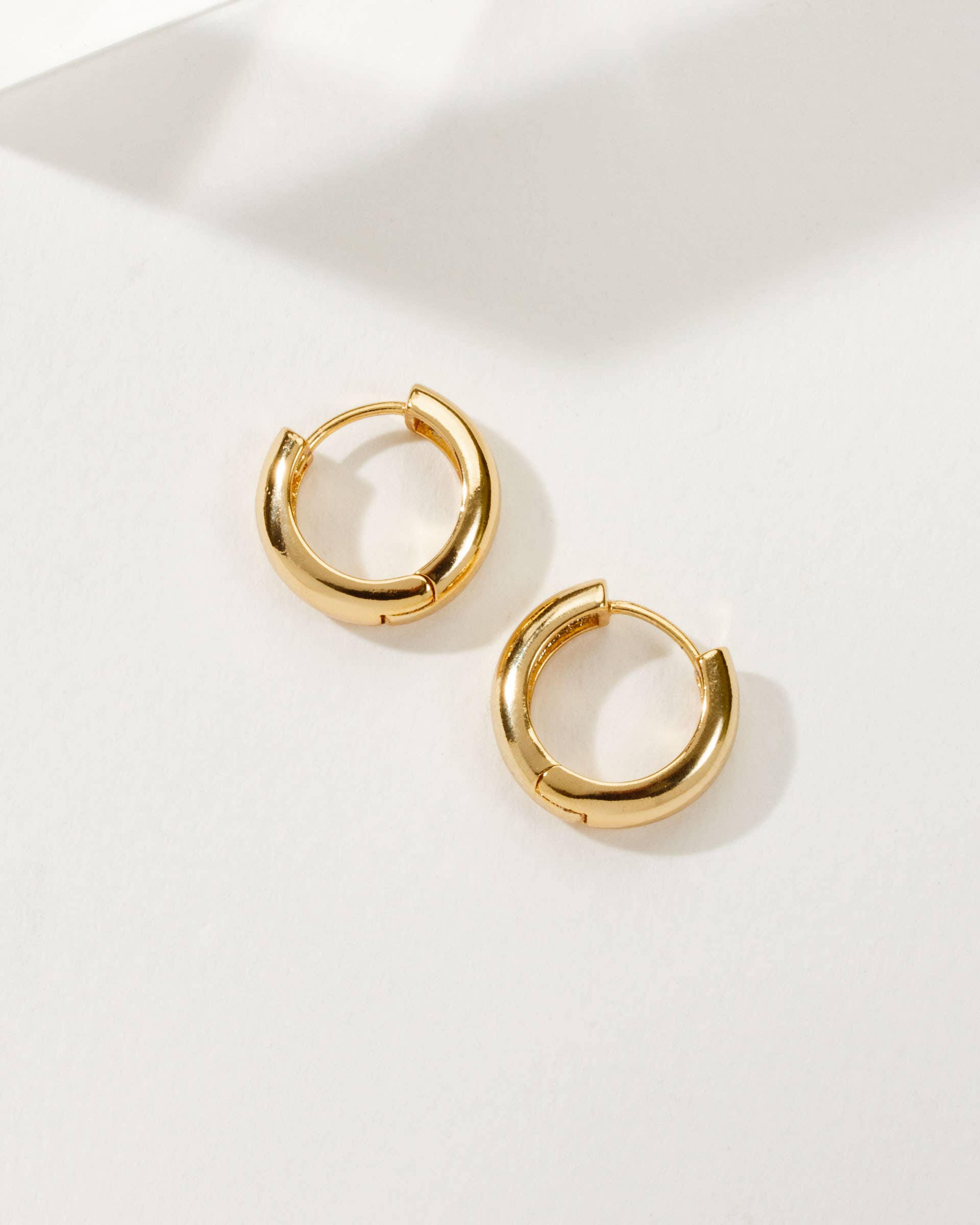 Huggie Hoop Earring- Gold