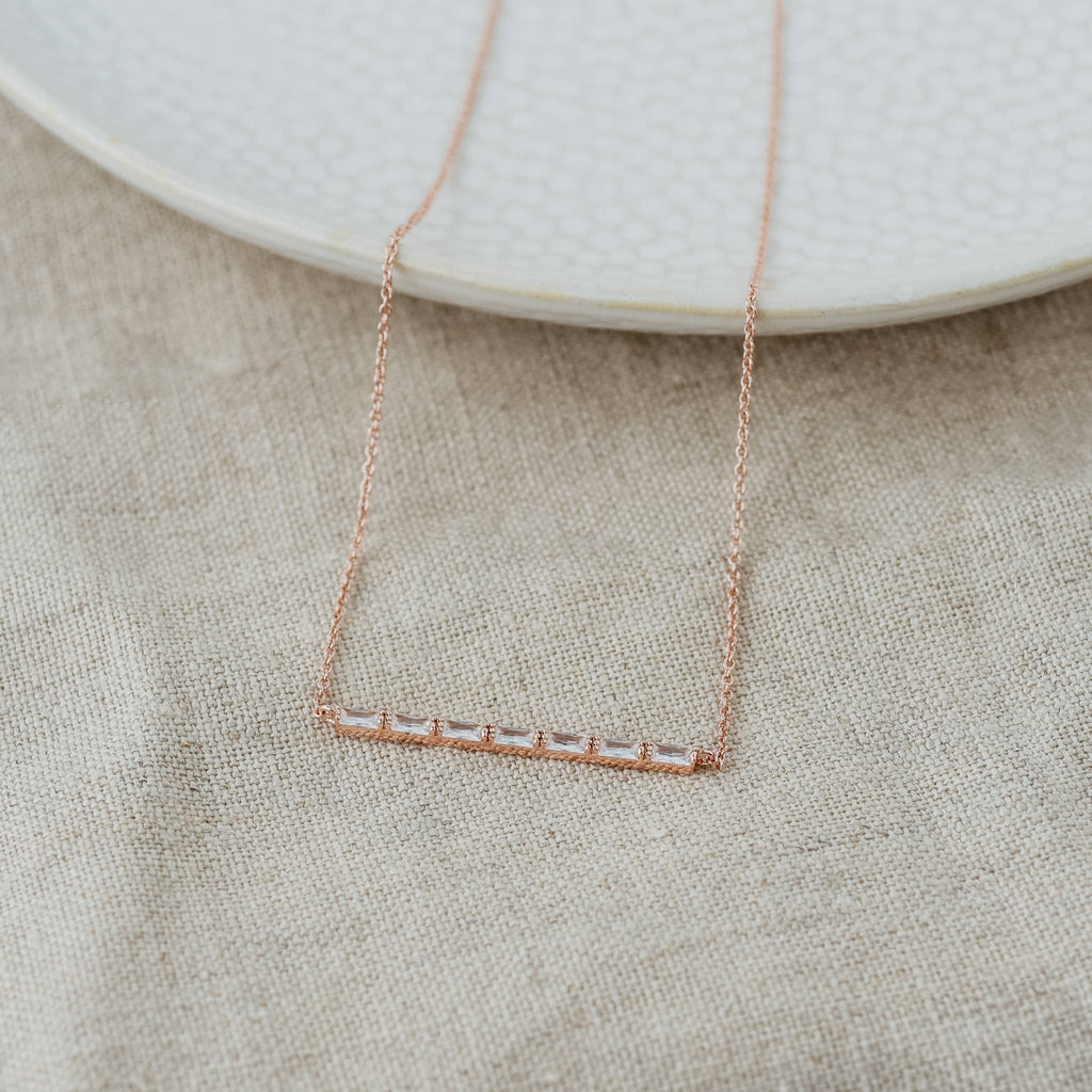 Horizontal Poise Necklace
