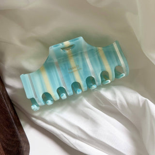 Vintage Heart Stripe Claw Clip