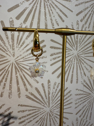 Tulum Flora Charm Huggie