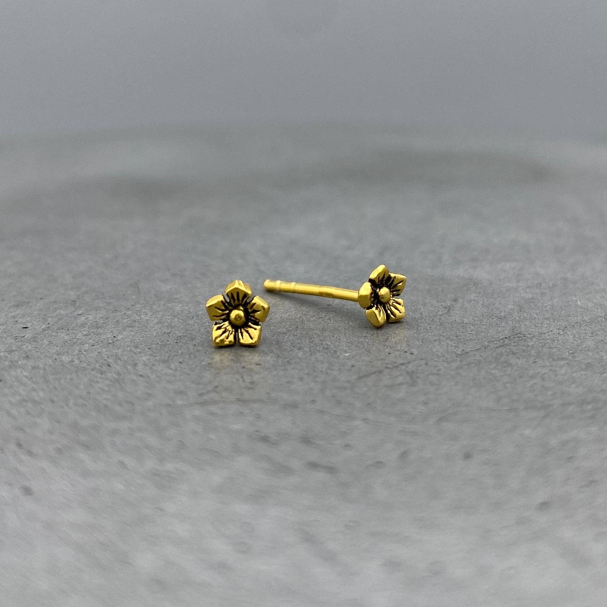 Jasmine Studs