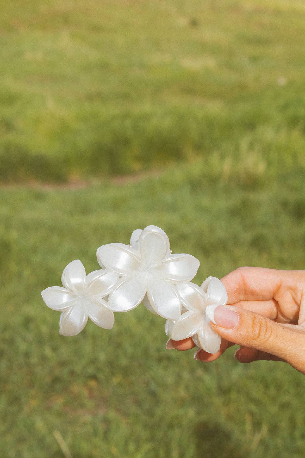 Pearlescent Flower Trio Claw Clip