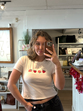 Berry Blossom Patch Tee - Simply Sunflowers