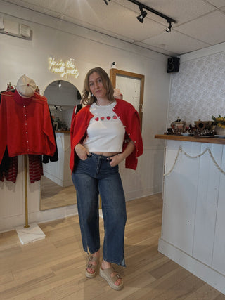 Berry Blossom Patch Tee - Simply Sunflowers