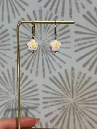 Blooming Charm Earrings - Simply Sunflowers