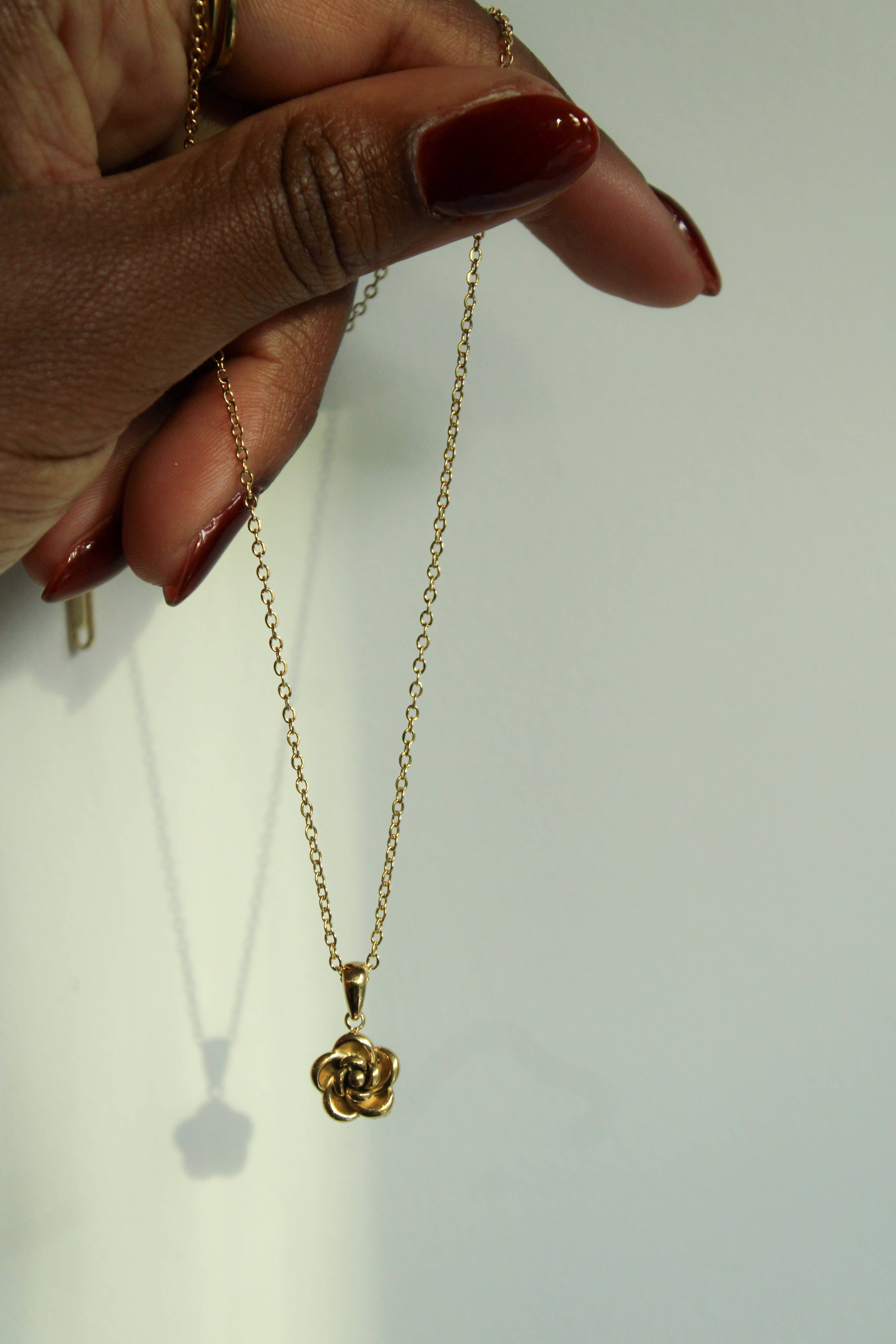 Rosette Necklace