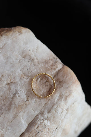 Dainty Twisted Ring - Simply Sunflowers