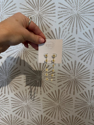 Daisy Dangle Earrings - Simply Sunflowers