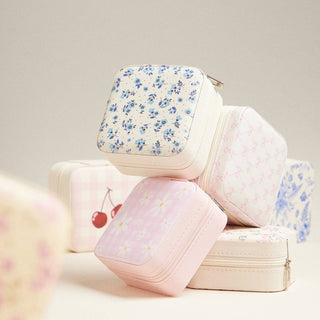 Daisy Flower Pattern Jewelry Box - Travel Size - Simply Sunflowers