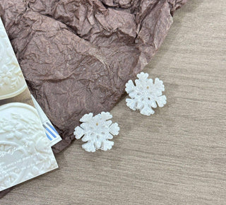 Frosty Snowflake Hair Clip - Simply Sunflowers