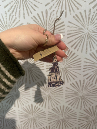 NH Vintage License Plate Ornament - Simply Sunflowers