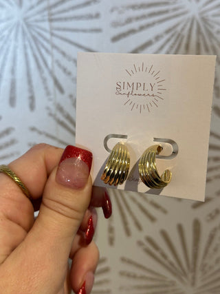 Ribbed Shell Hoop Earrings - Simply Sunflowers