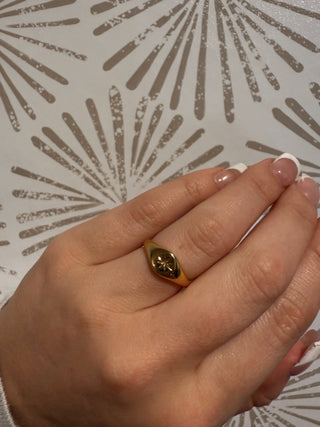 Starlet Signet Ring - Simply Sunflowers