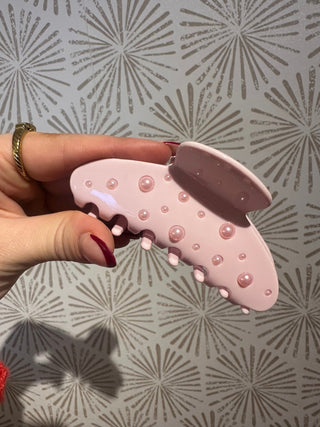 Strawberry Claw Clip - Simply Sunflowers