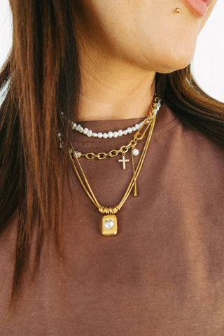 The It Girl Pearl Necklace - Simply Sunflowers