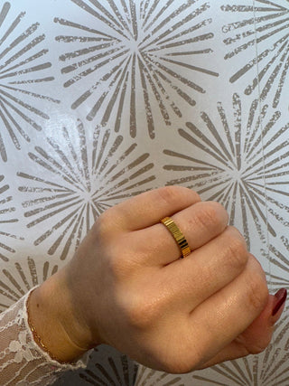 The Ribbed Ring - Simply Sunflowers