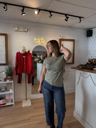 Willow Short Sleeve Top - Simply Sunflowers